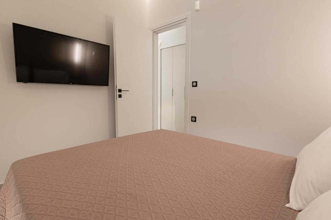 Billmar Luxury Apartment In The Center Of Gythio Extérieur photo